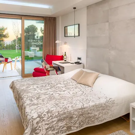 Bel Etage Luxury Rooms Guest house 4*